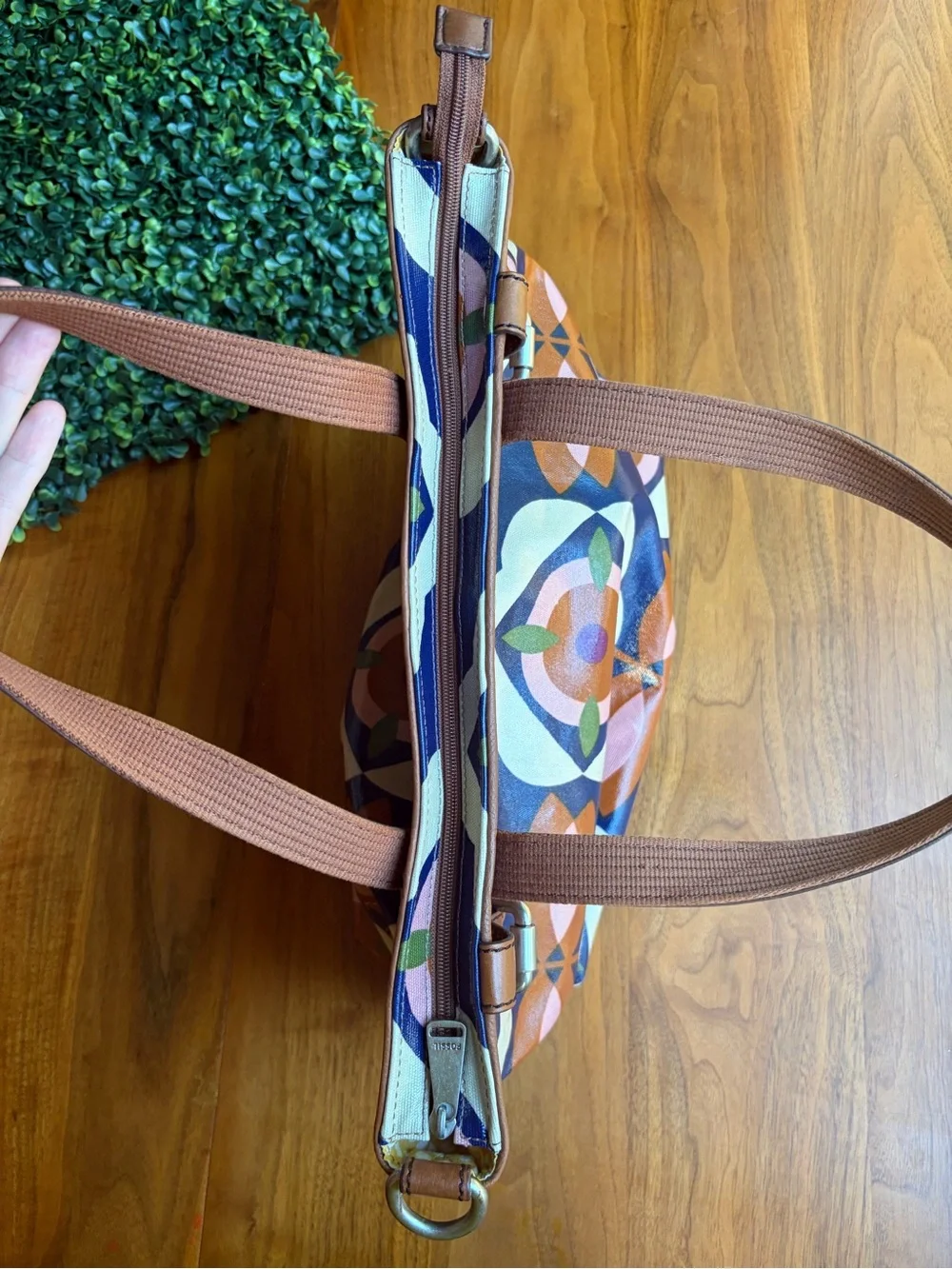Fossil Key-Per Coated Canvas Tote Bag Navy Floral Geometric Print